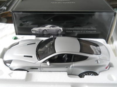 Kyosho Aston Martin Vanquish V12 1:12 | eBay
