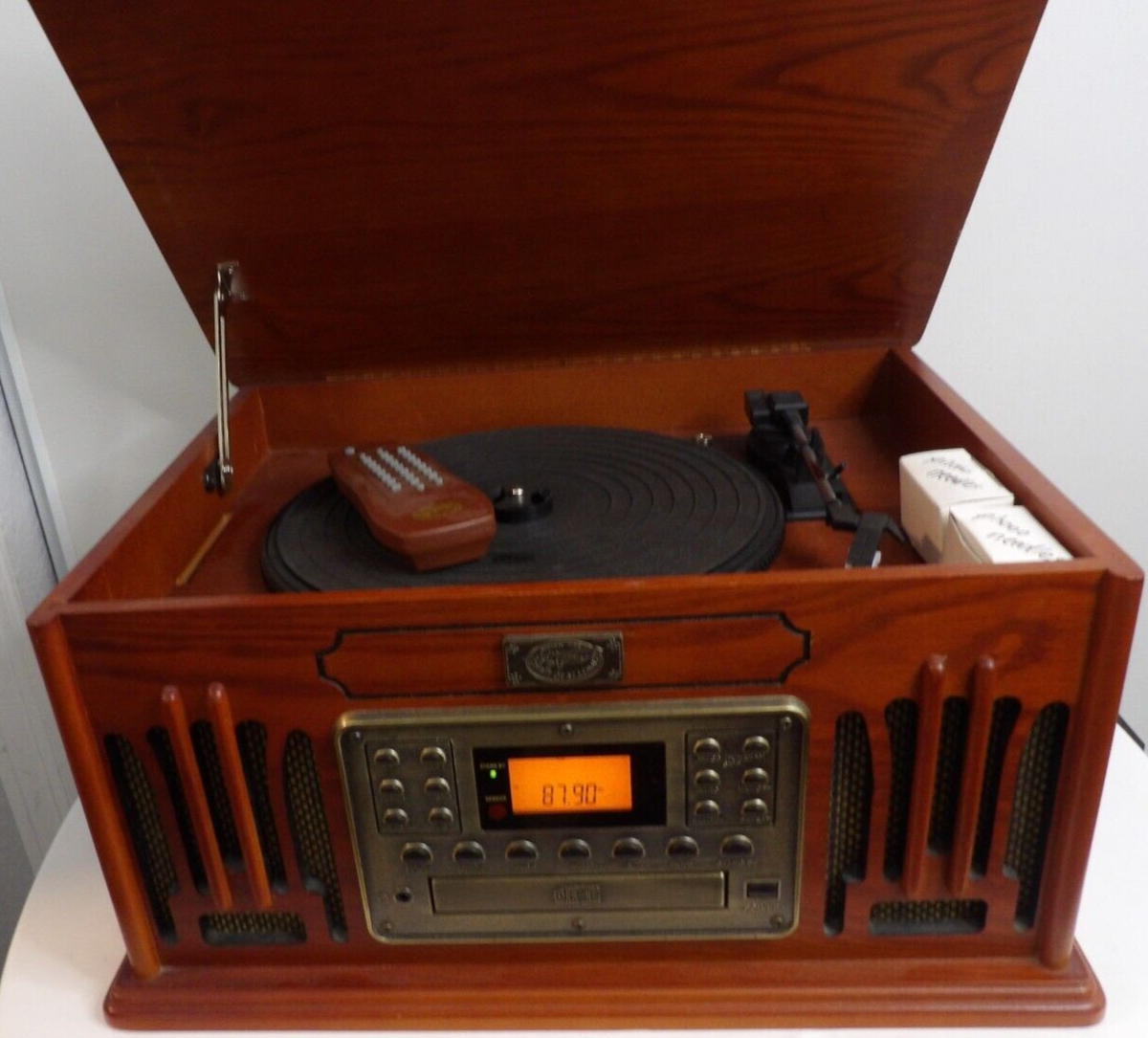 SPIRIT OF ST LOUIS RECORD PLAYER CD AM FM RADIO CASSETTE STEREO