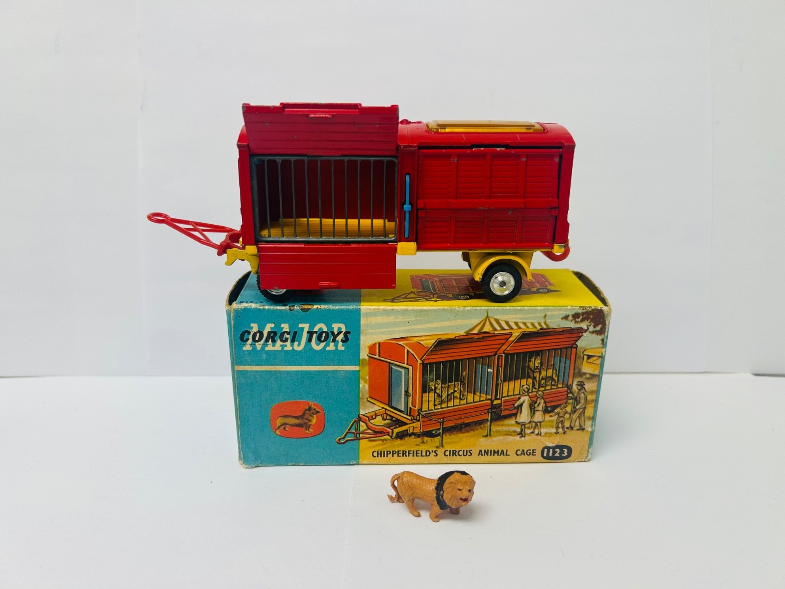 Corgi 1123, Chipperfields Animal Cage - Free Price Guide & Review