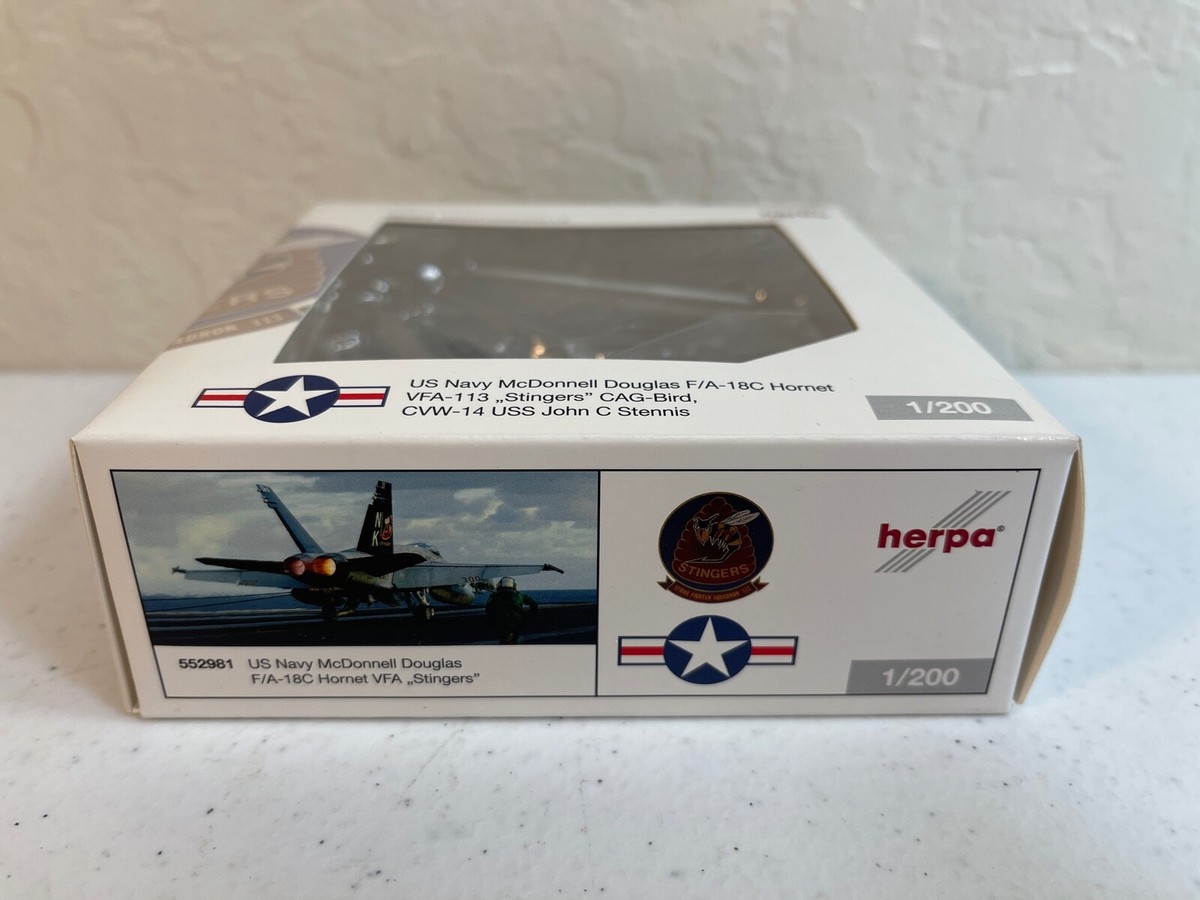HERPA WINGS 552981 USN F/A-18C HORNET VFA-113 