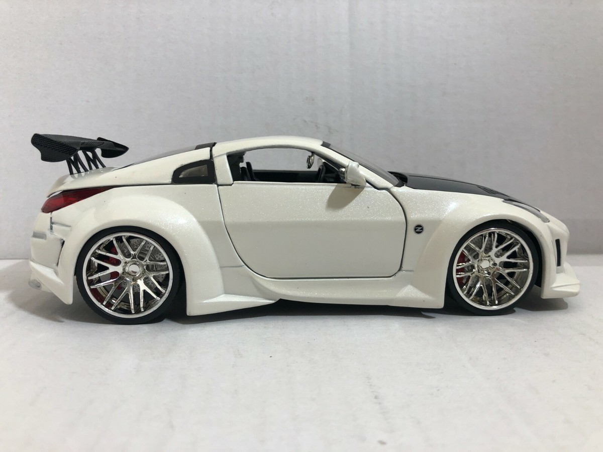 JADA BIGTIME KUSTOMS BTK 2003 NISSAN 350Z WHITE 1:24 DIECAST MODEL