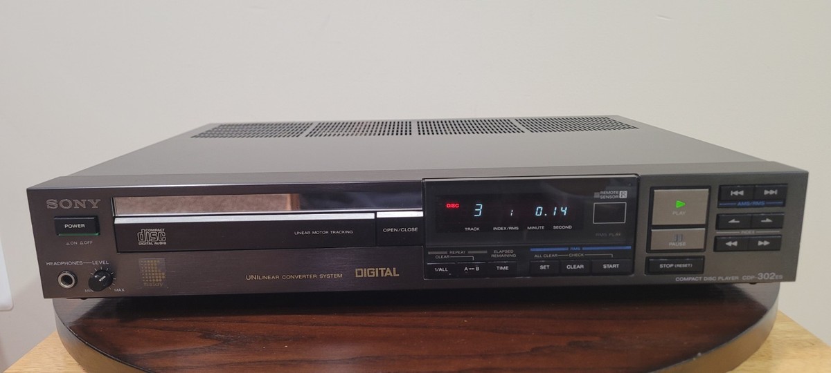 Sony CDP-302ES Compact Disc Player. Tested, Works With Issue