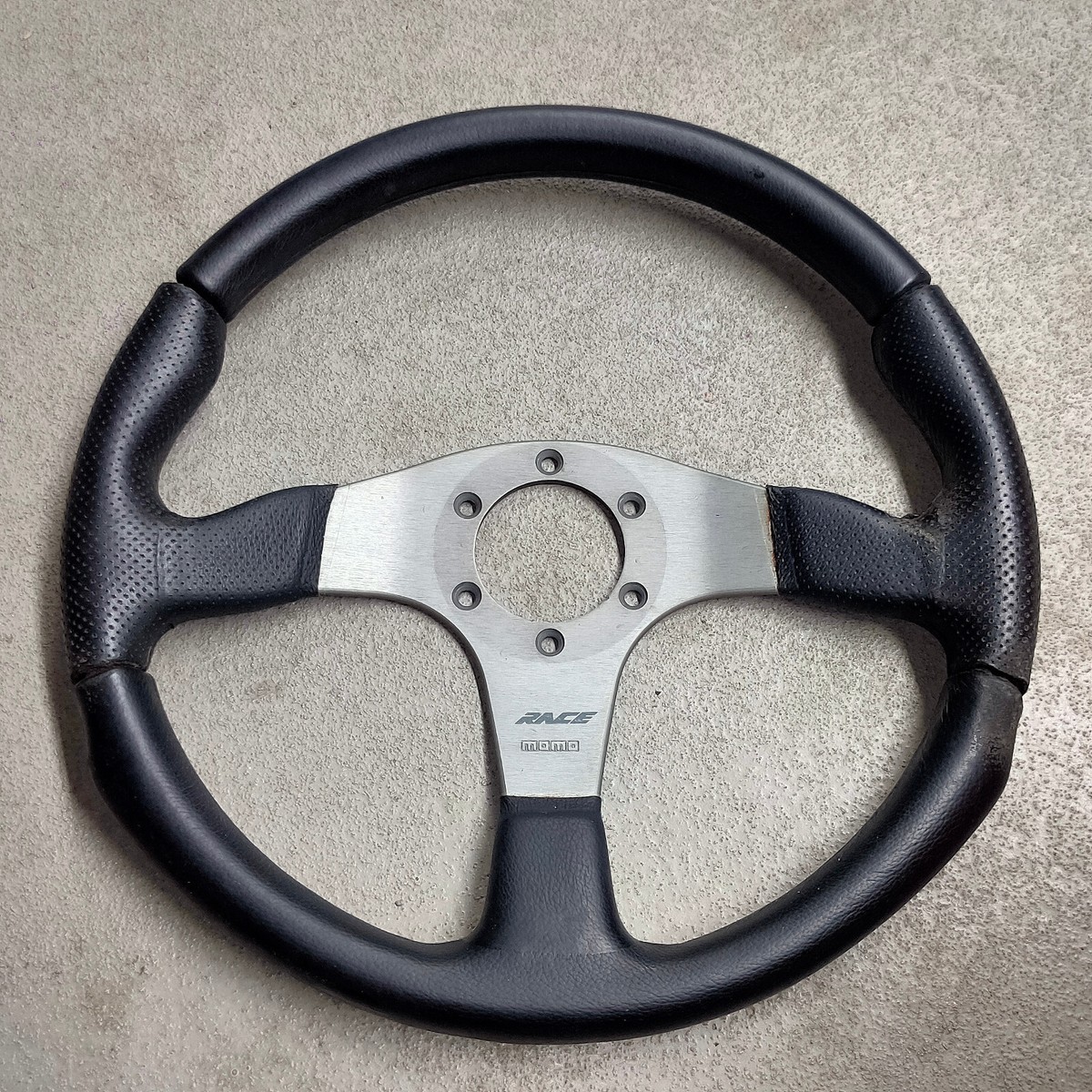 momo RACE ステアリング メタリックブルー TYP D35 早い者勝ち momo