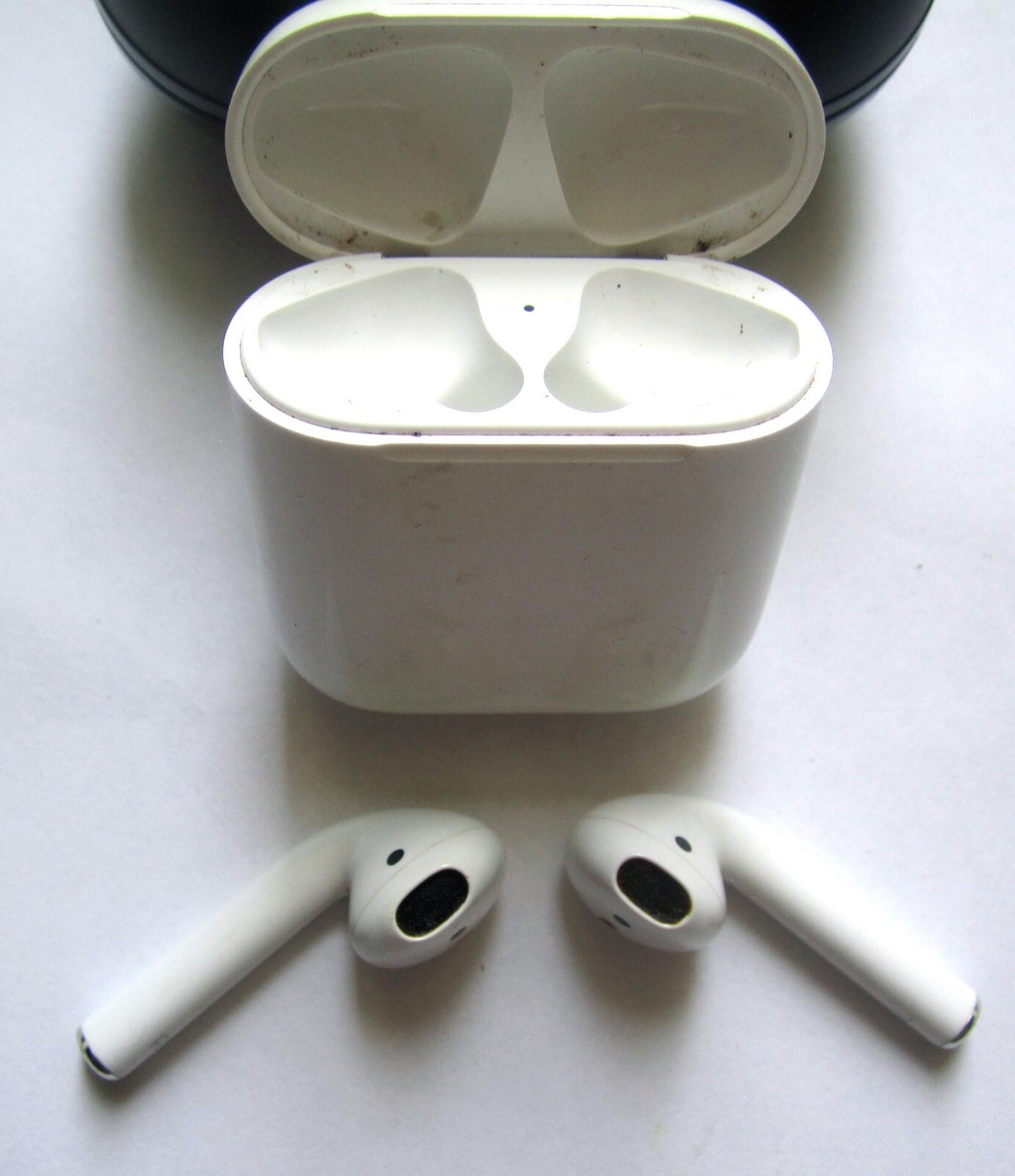 Apple AirPods 2nd Generation A2032, A2031 A1602 EMC2862 Earbuds