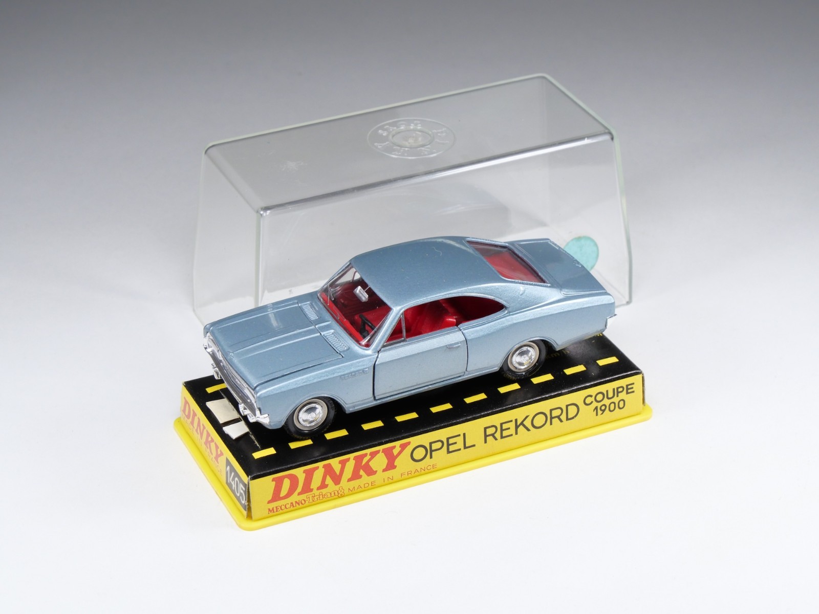Dinky 1405, Opel Rekord 1900 Coupe - Free Price Guide & Review