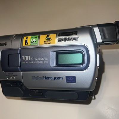 Sony DCR-TRV530 Digital8 Hi8 8mm Video8 Camcorder VCR Player Video