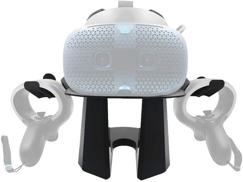 3 HTC Vive 3.0 Tracker and Vivepro Steam Vr 2.0 Base Stations Two