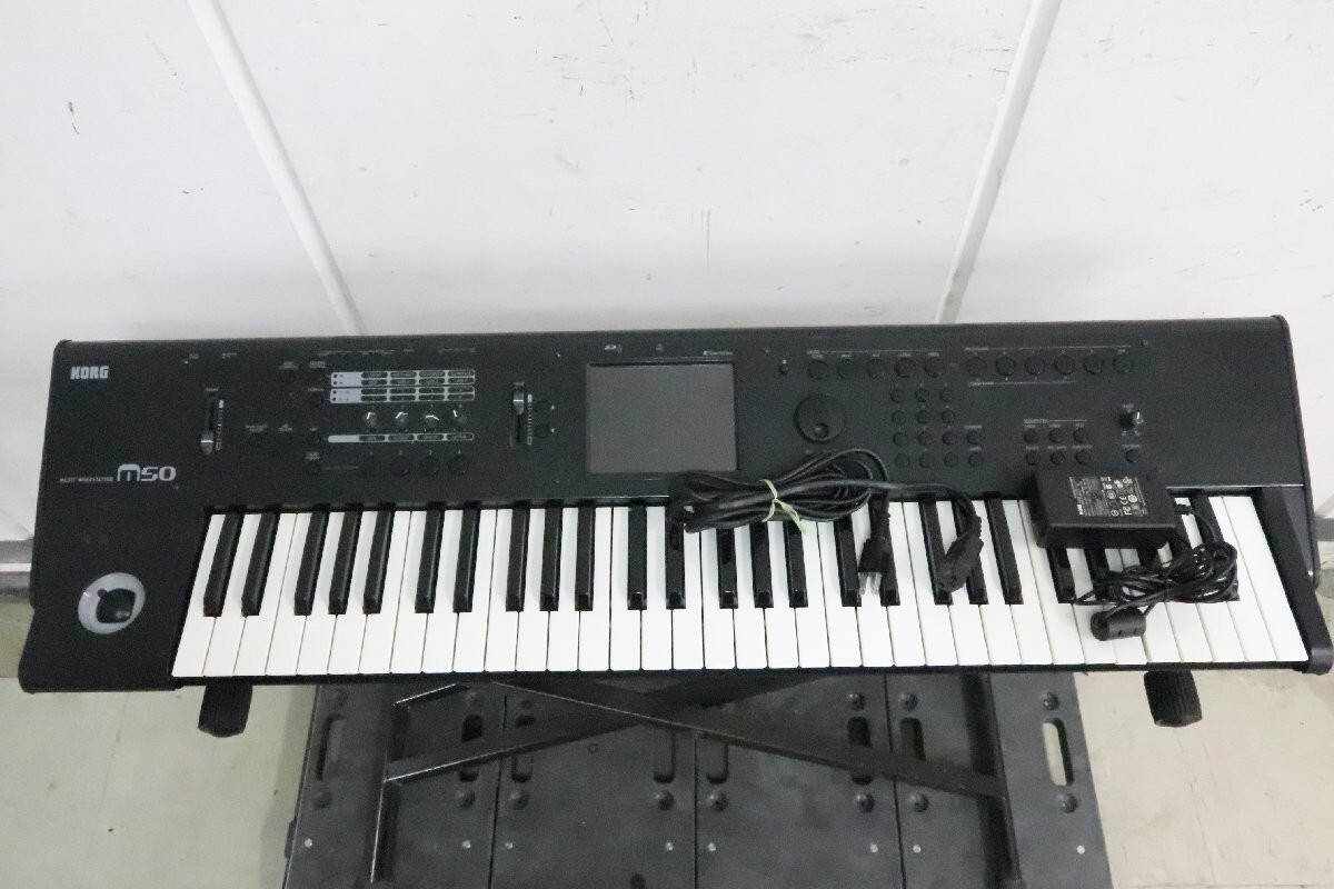 KORG M50 61 Key Synthesizer WorkstationBlack keyboard Music