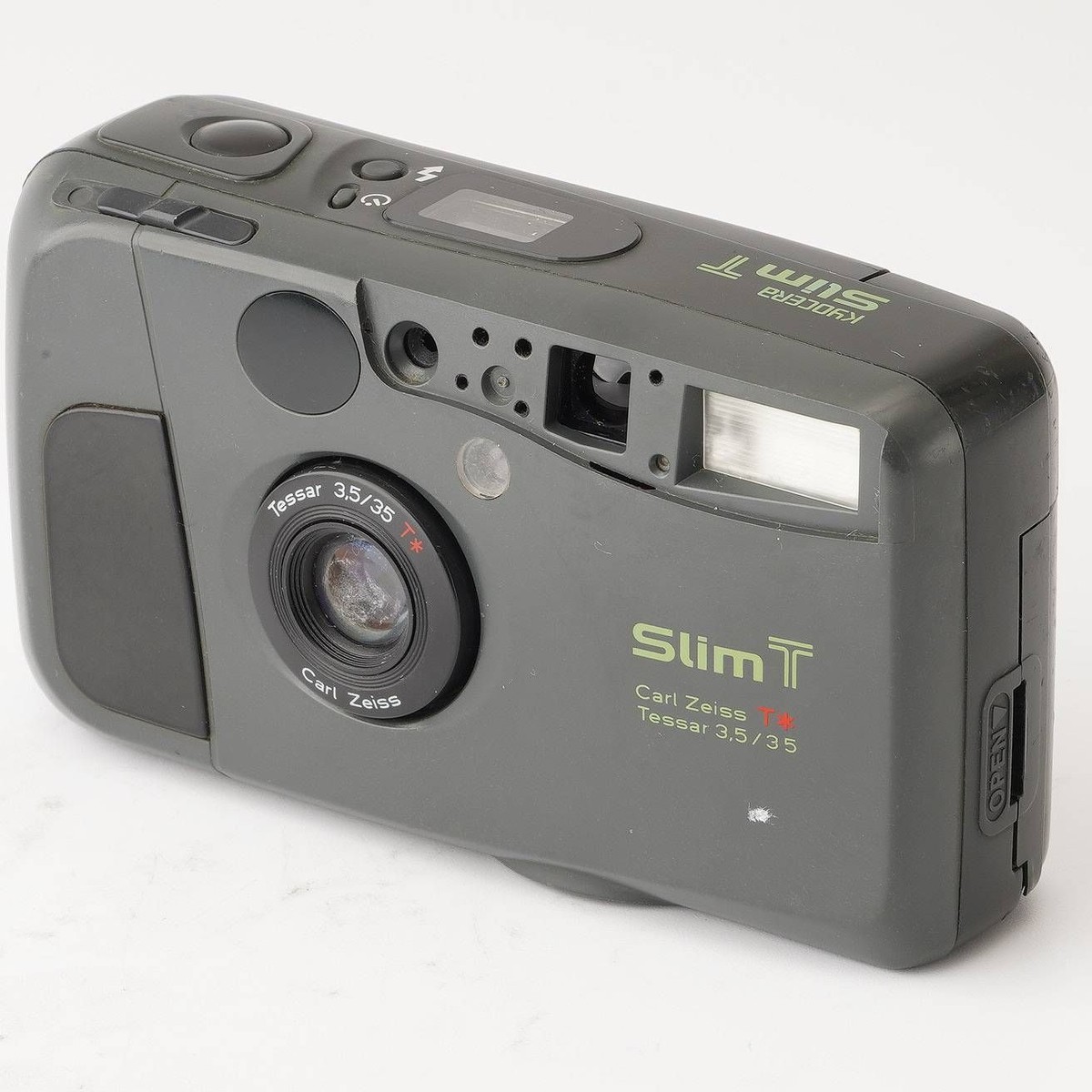 Kyocera Slim T Yashica T4 35mm Film Camera Compact 35mm Carl Zeiss