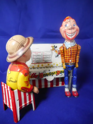Antique Boxed Howdy Doody Unique Art Tin Wind up band Buffalo Bob