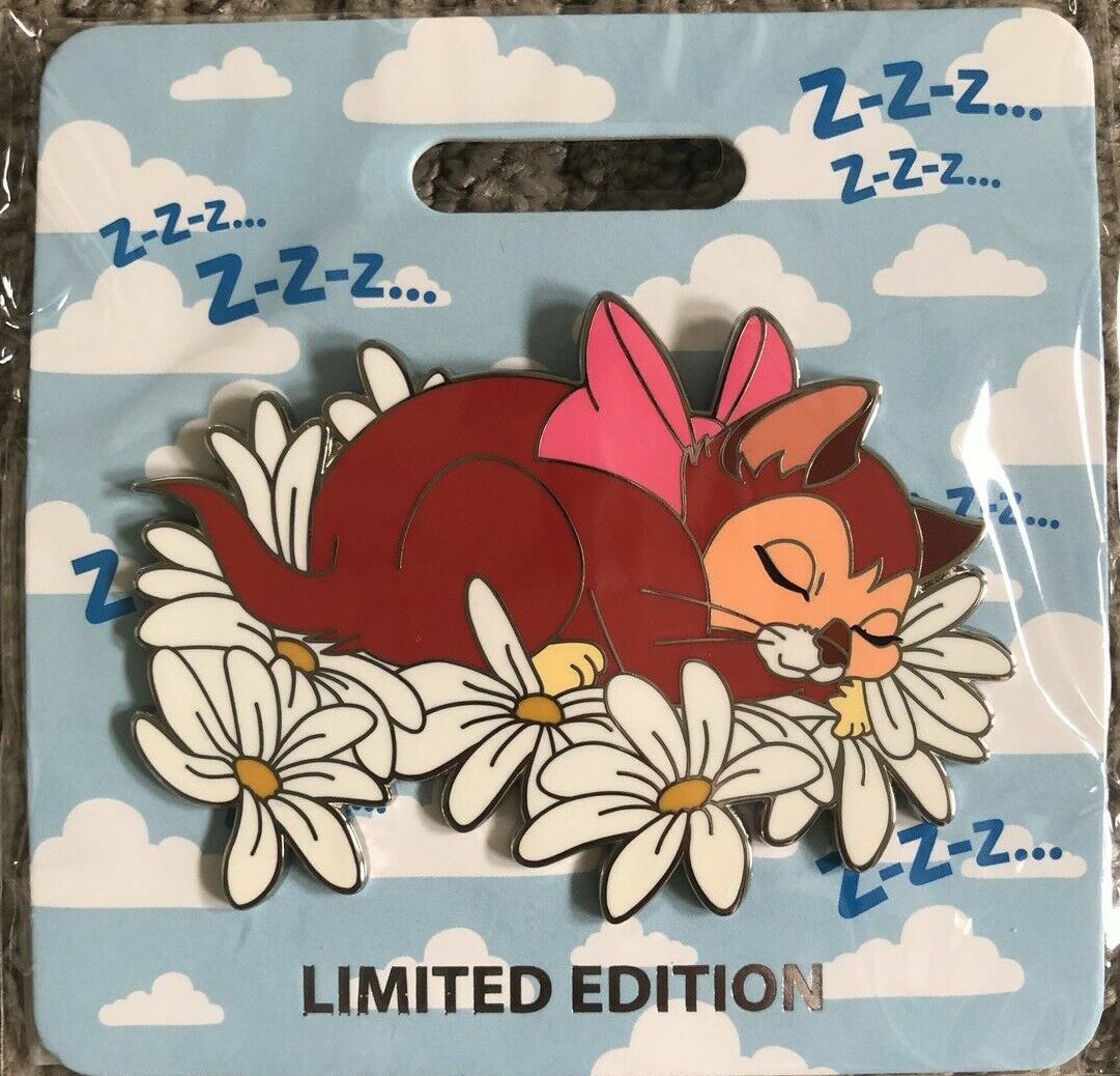 2019 Disney D23 Expo WDI MOG Alice In Wonderland Dinah Cat Nap Pin
