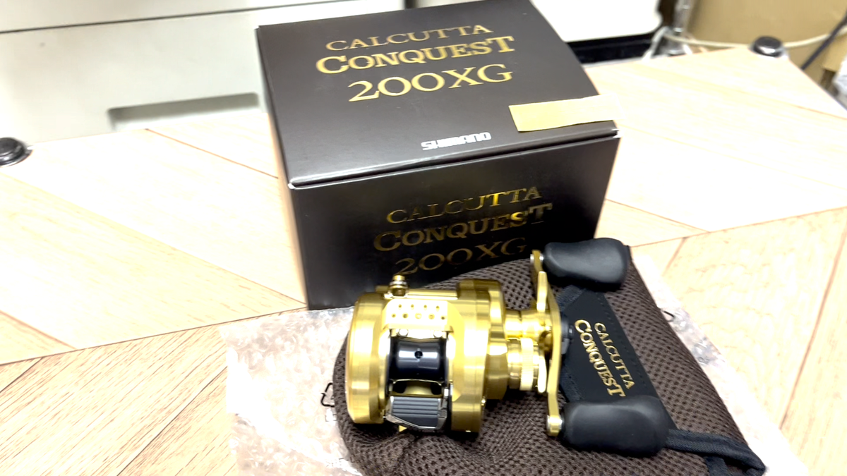 SHIMANO Bait Reel 22 CALCUTTA CONQUEST 200XG Right Handle Made in