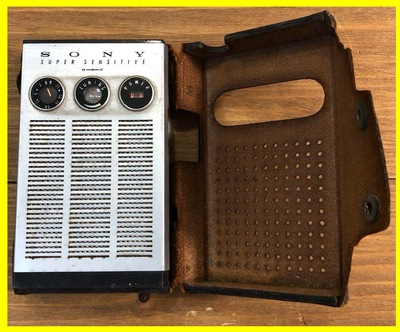 レトロ・希少SONY TR-817 AM トランジスタラジオ 専用ケース付き