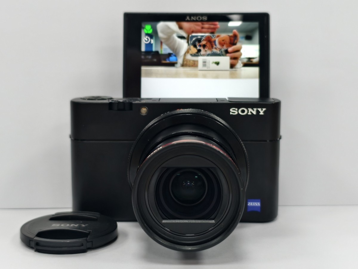 Sony Cyber-shot RX100 V RX100M5 Digital Camera 20.1MP w/Flip