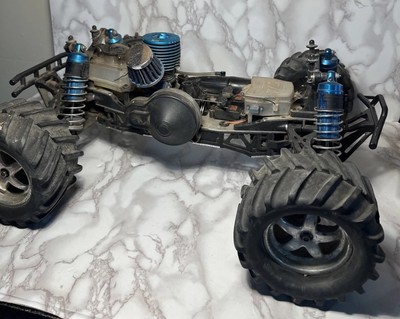 Team Losi LST Vintage Nitro RC Monster Truck 454 Engine 1/8 Has