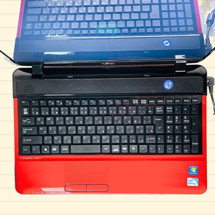 Fujitsu LIFEBOOK Ruby Red Laptop with camera Windows 10 Home