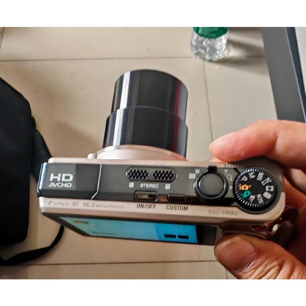 Sony Cyber-shot DSC-HX9V/HX9 Digital Camera 16.2MP 16x Optical