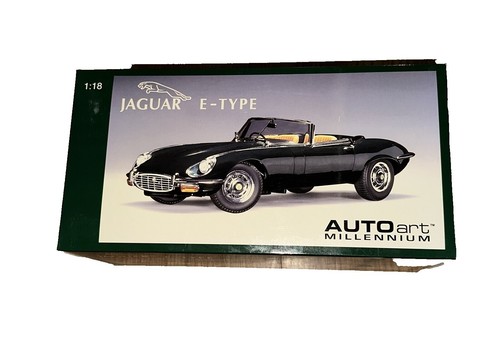 JAGUAR LIGHTWEIGHT E-TYPE ROADSTER RHD DARK GRAY 1/18 MODEL CAR BY