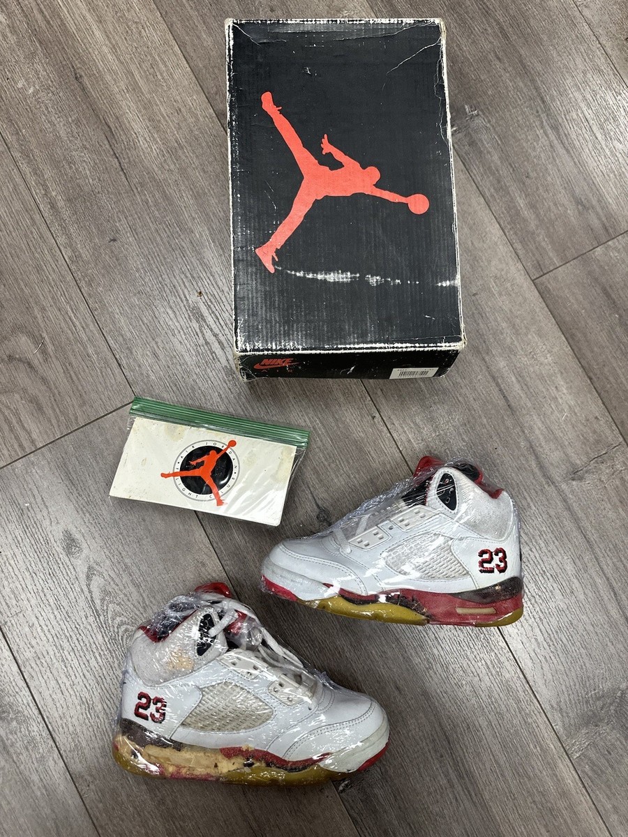 Nike Air Jordan 5 V 1990 Original Fire Red White 8423 Size 1.5Y GS