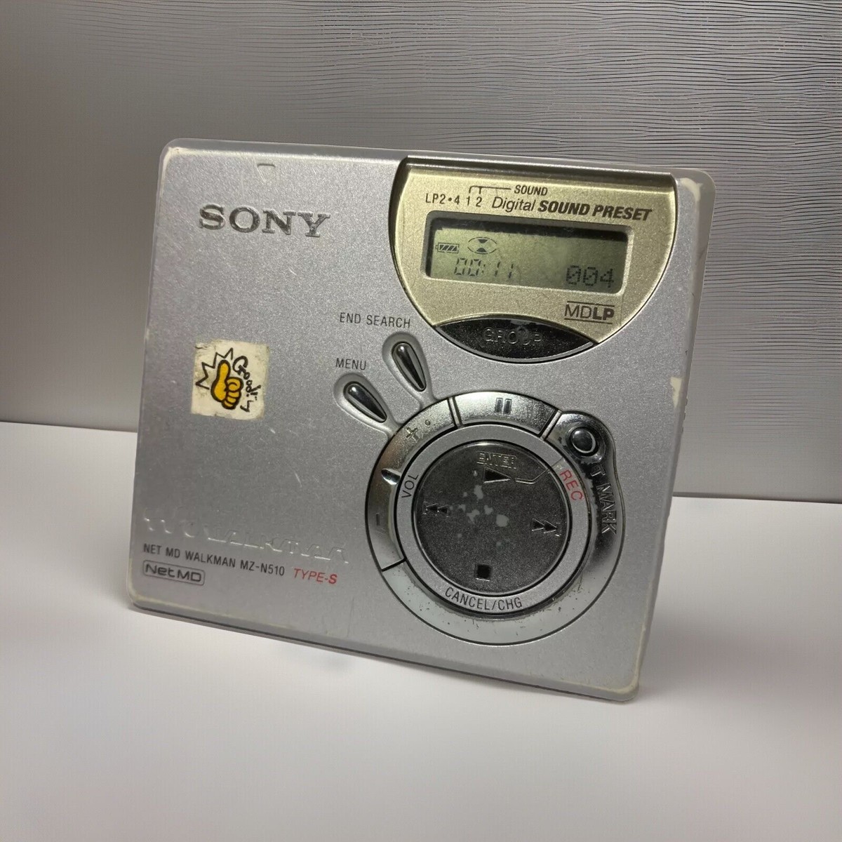 Sony Walkman Portable MiniDisc Player MZ-N510 Type-S With 1