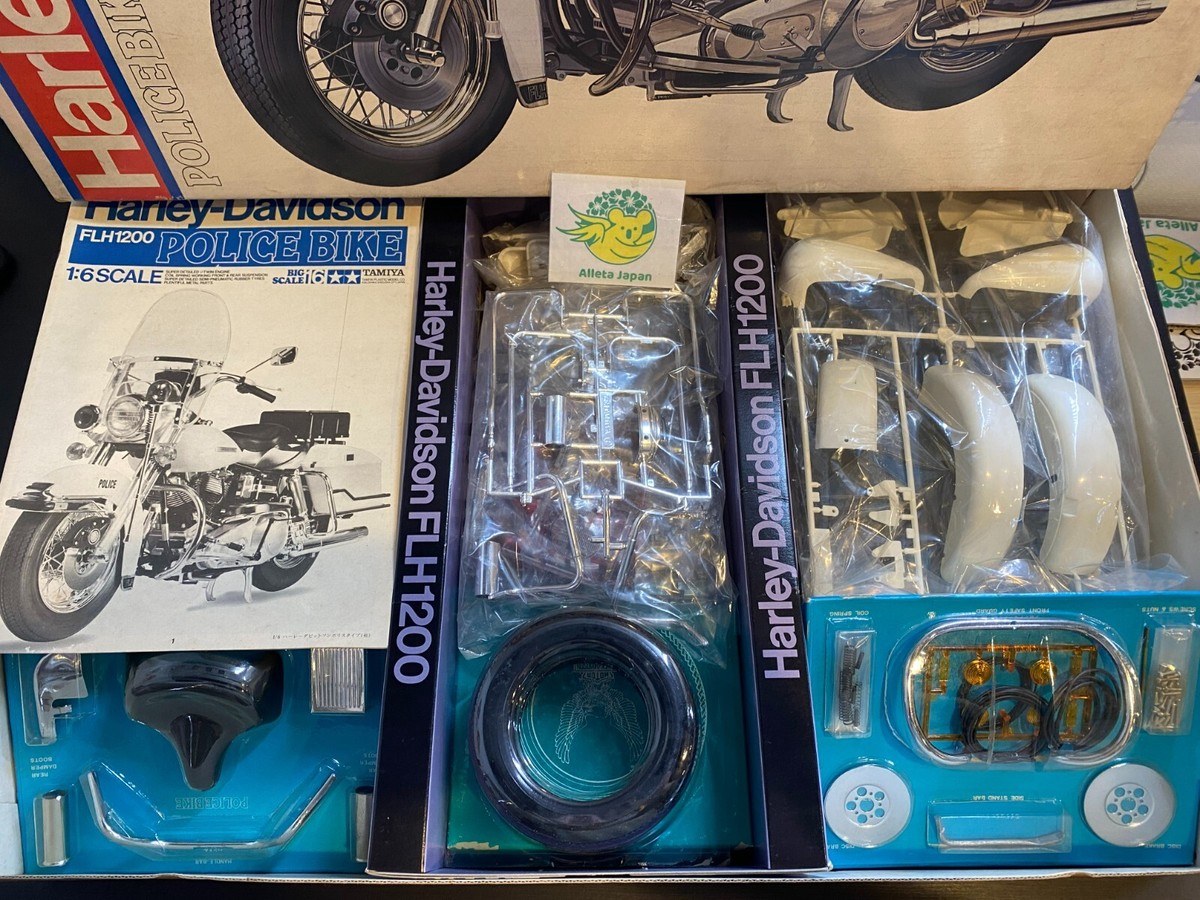 Tamiya 1/6 Scale Harley Davidson FLH1200 Police Type Plastic Model