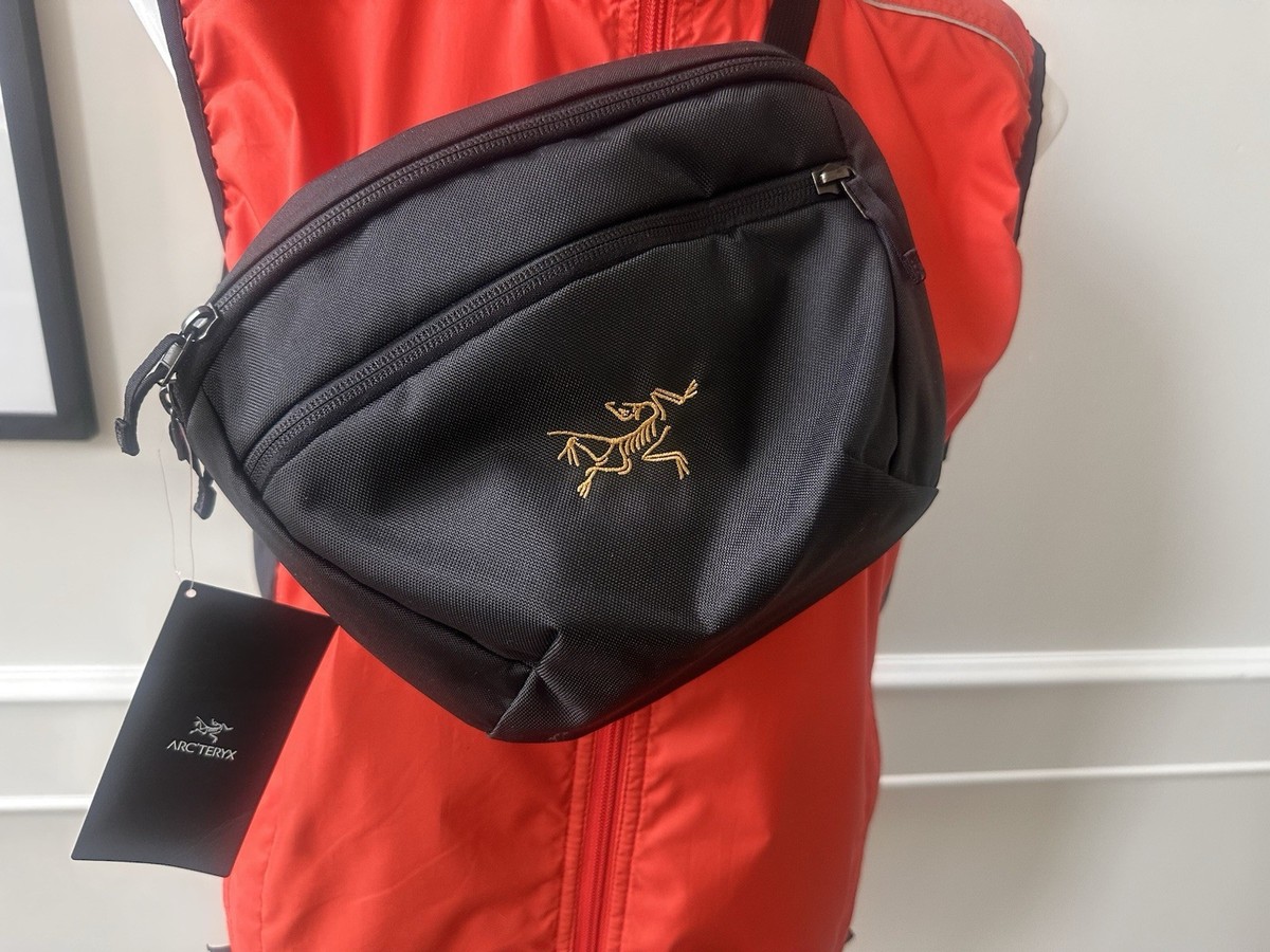 Arc'teryx Mantis 2 Waist Pack Fanny Pack Bag 24K Black Model One