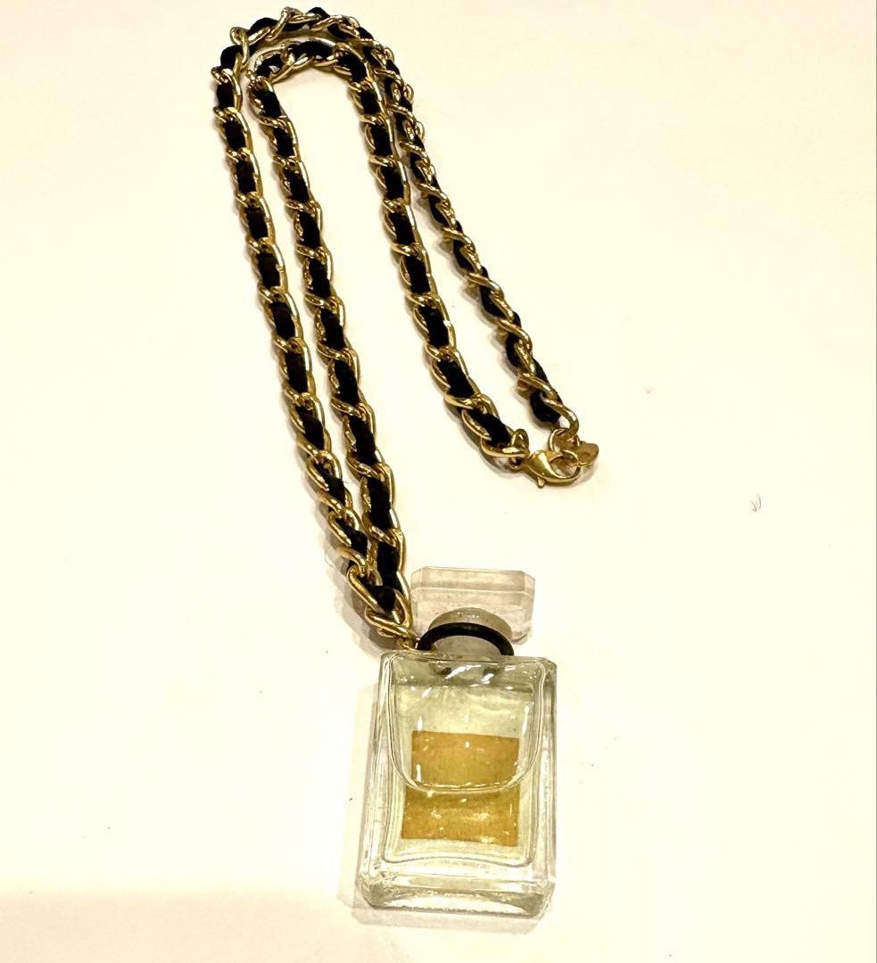 CHANEL Vintage No.19 Perfume Bottle Necklace Matelassé Chain 58 cm