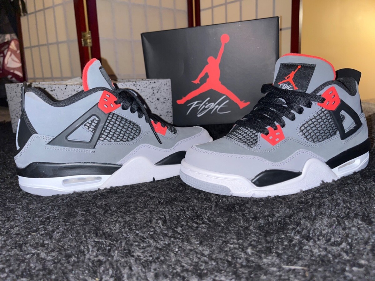 AIR JORDAN 4 RETRO (GS) Grey, infared andblack 23 in color size 7y