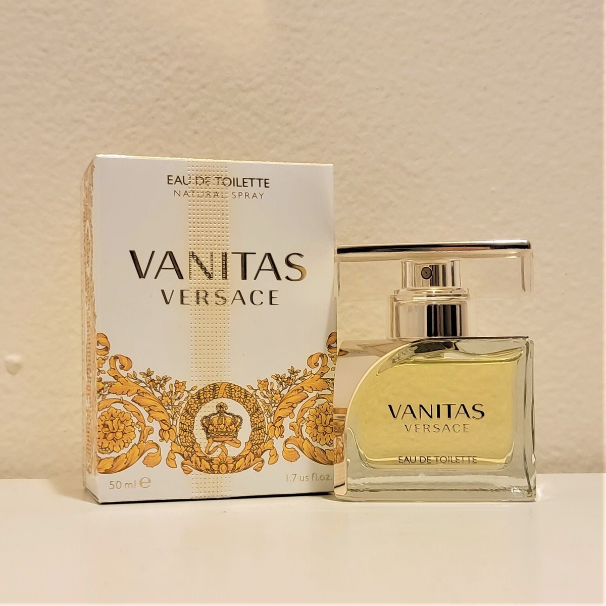 Versace Vanitas by Versace 1.7 oz / 50 ml spy Edt Perfume for