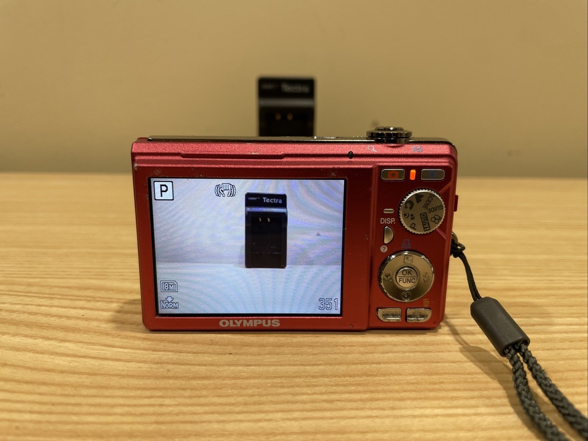 Olympus FE-370 8.0MP Digital Camera Pink With Charger & Memory