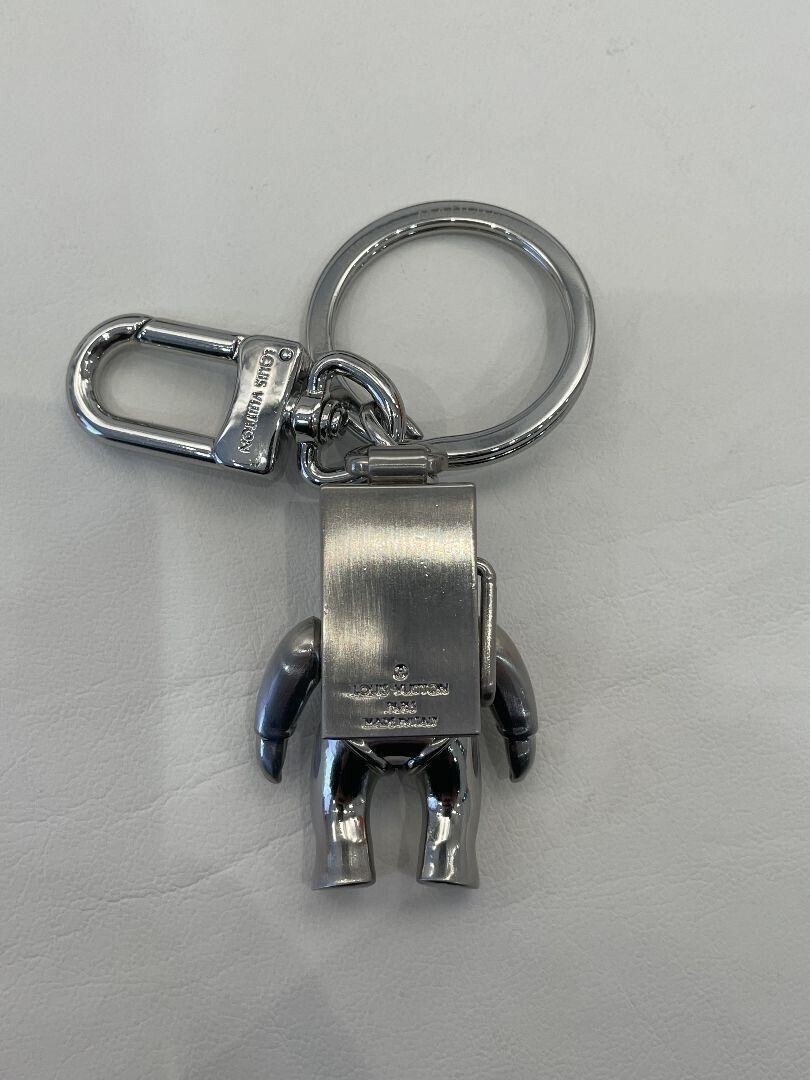 Louis Vuitton Novelty Silver Spaceman Astronaut Key ring wz