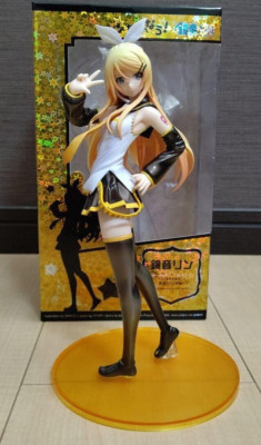 Rin chan now! Kagamine Rin Adult Ver. 1/8 Figure FREEing Character