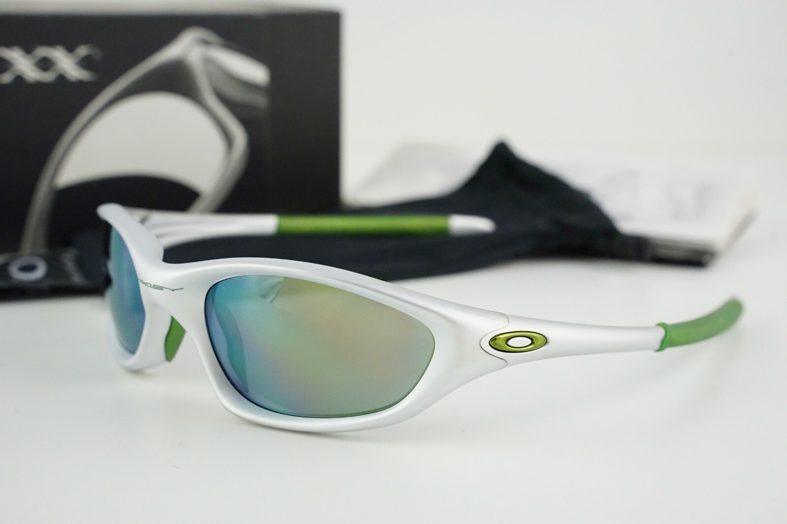 New in Box! Oakley XX Twenty 5.56 Silver/Emerald Iridium