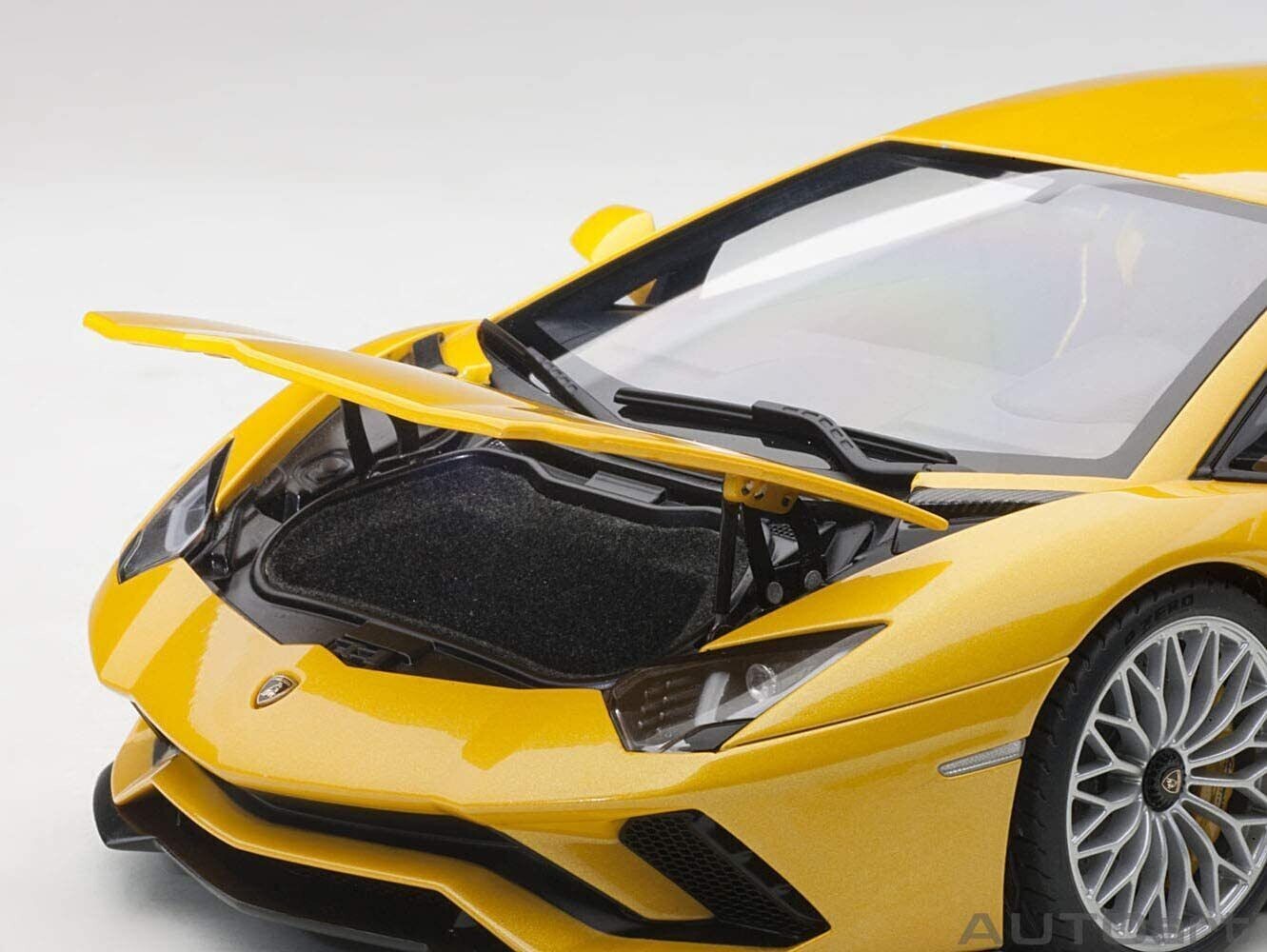 1/18 Lamborghini Aventador S New Giallo Orion/ Pearl Yellow Car By