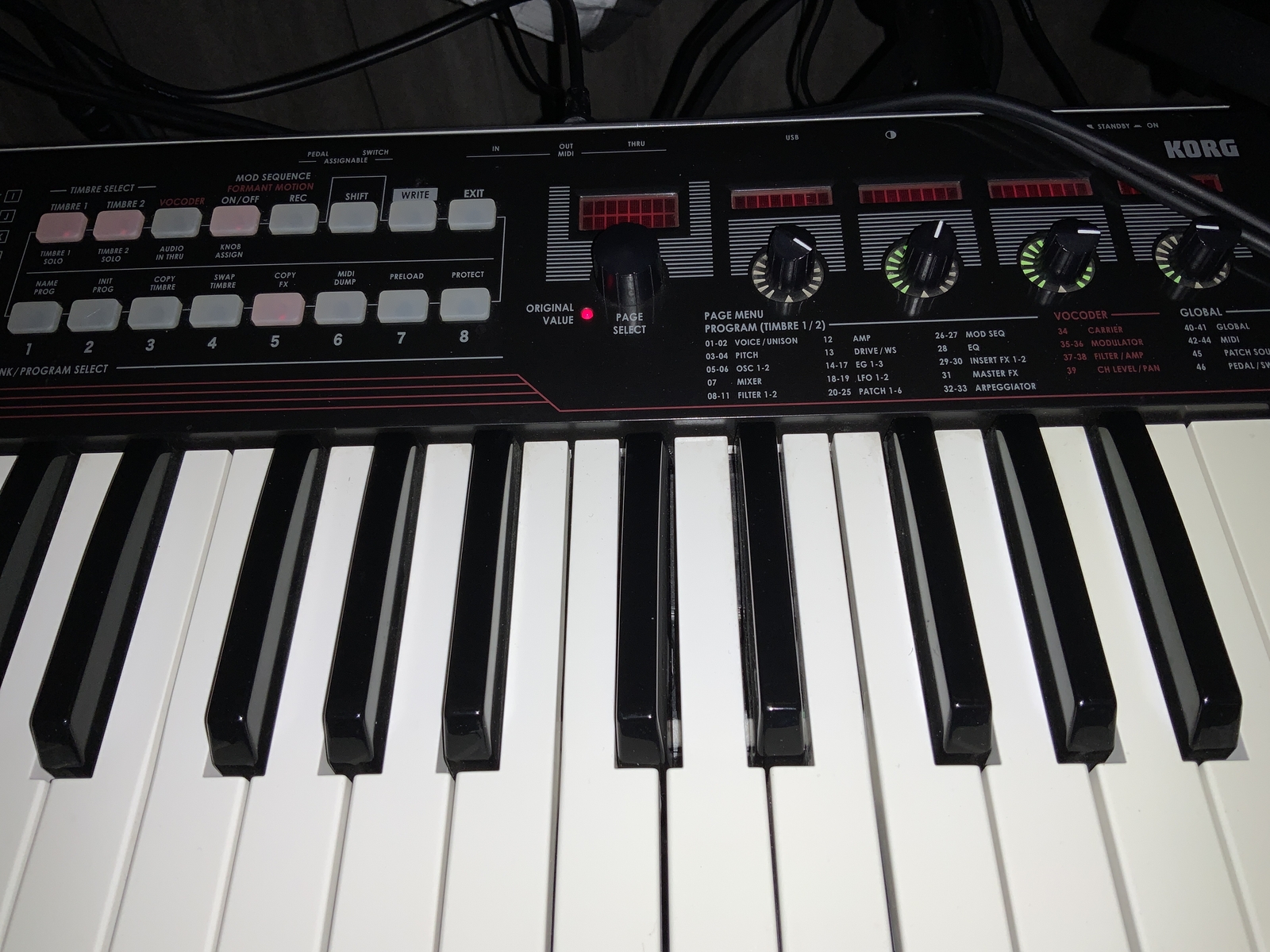 Korg R3 Keyboard Synthesizer Vocoder 37Keys Very Good 603384049476