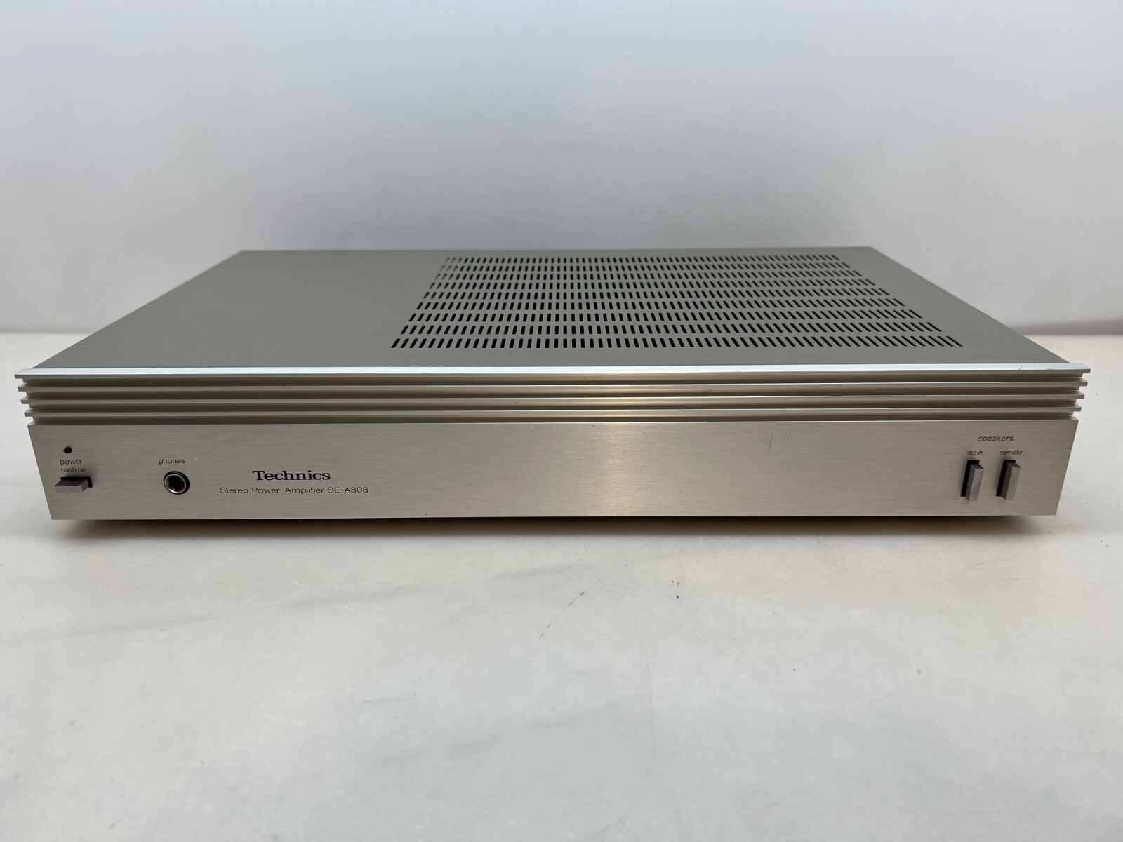 Technics SE-A808 Stereo Amplifer Restored Re-Newed with 3 Year