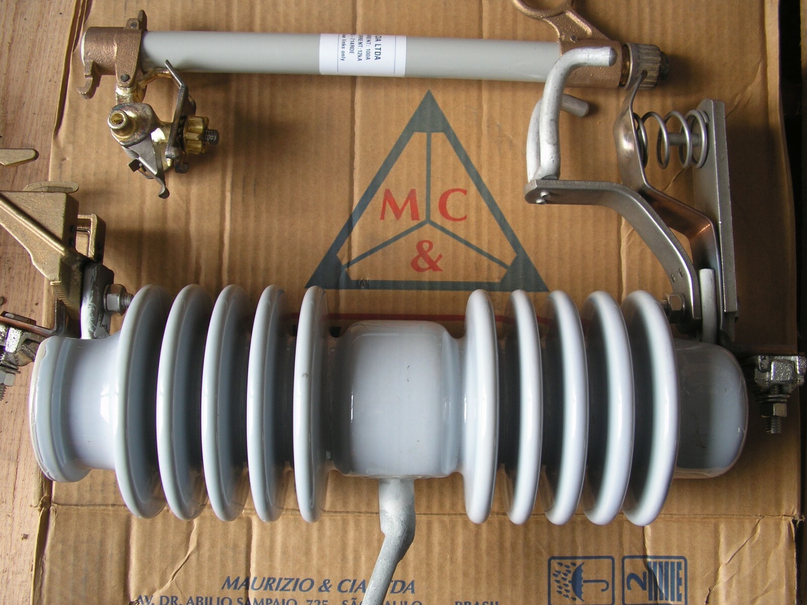 MAURIZIO CUTOUT, FUSED, LINK BREAK, 35KV, 100AMP, 150kV BIL