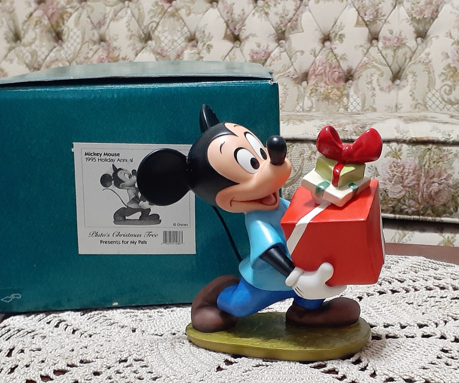 Disney~WDCC~PLUTO'S CHRISTMAS TREE~MICKEY~PRESENTS FOR PALS~41086