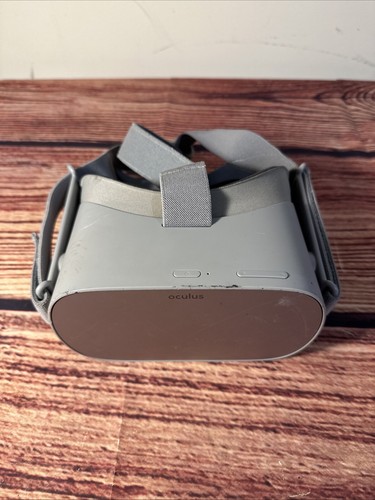 Oculus Go 64GB Standalone Virtual Reality Headset - WORKING - MH