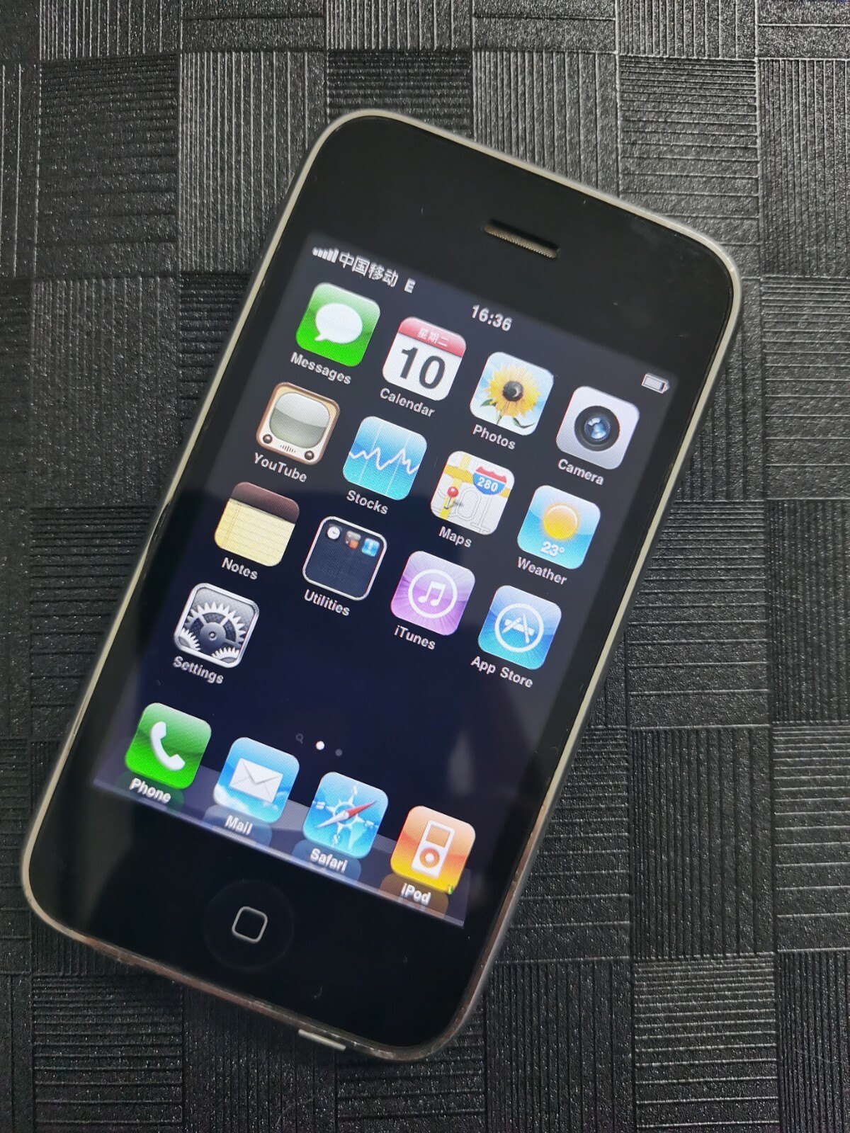 Original Apple iPhone 3G 16GB IOS Smart Phone Fully working | eBay