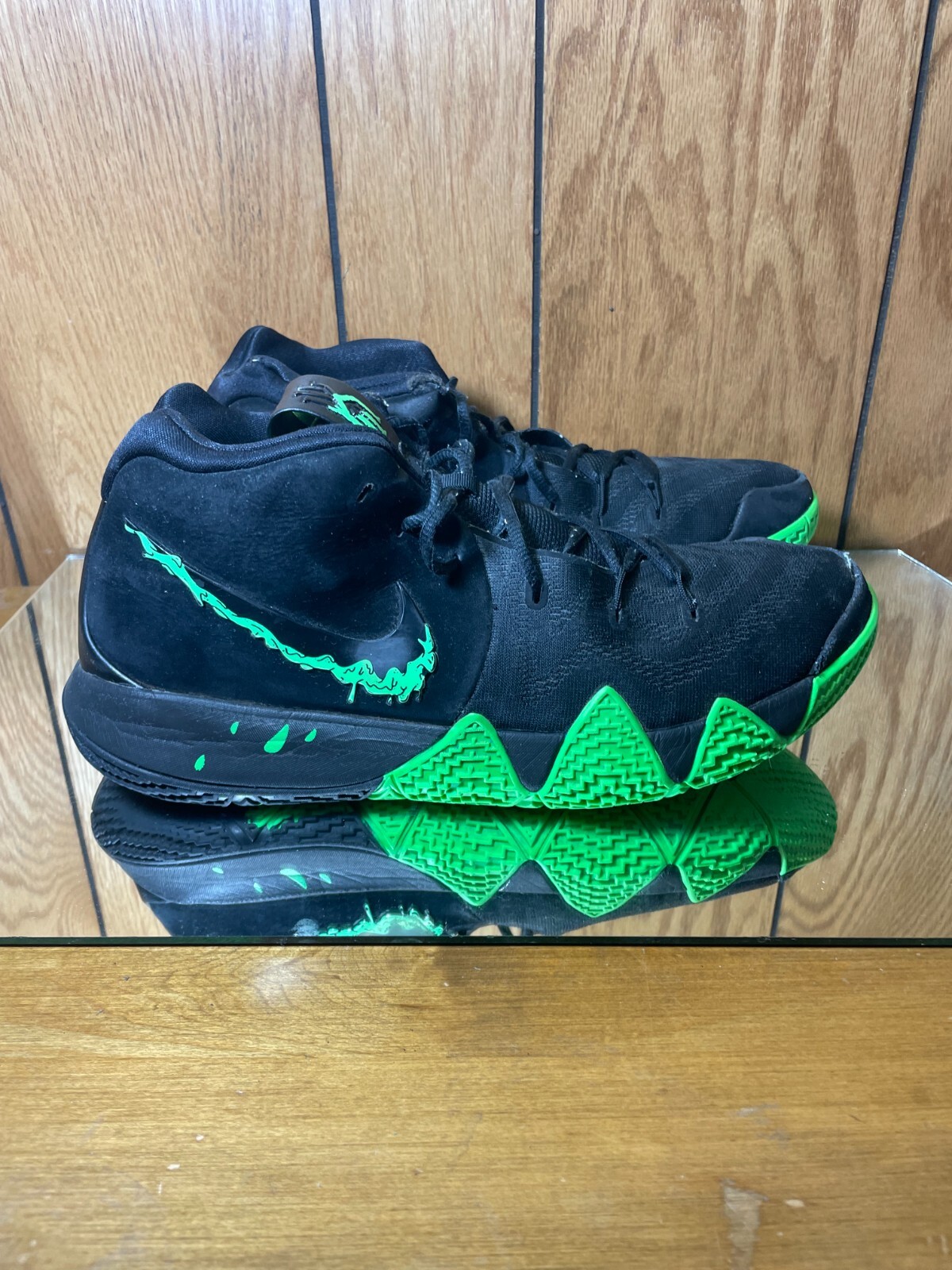 Nike Kyrie 4 Halloween Black Rage Green Slimetime 943806-012 Men's