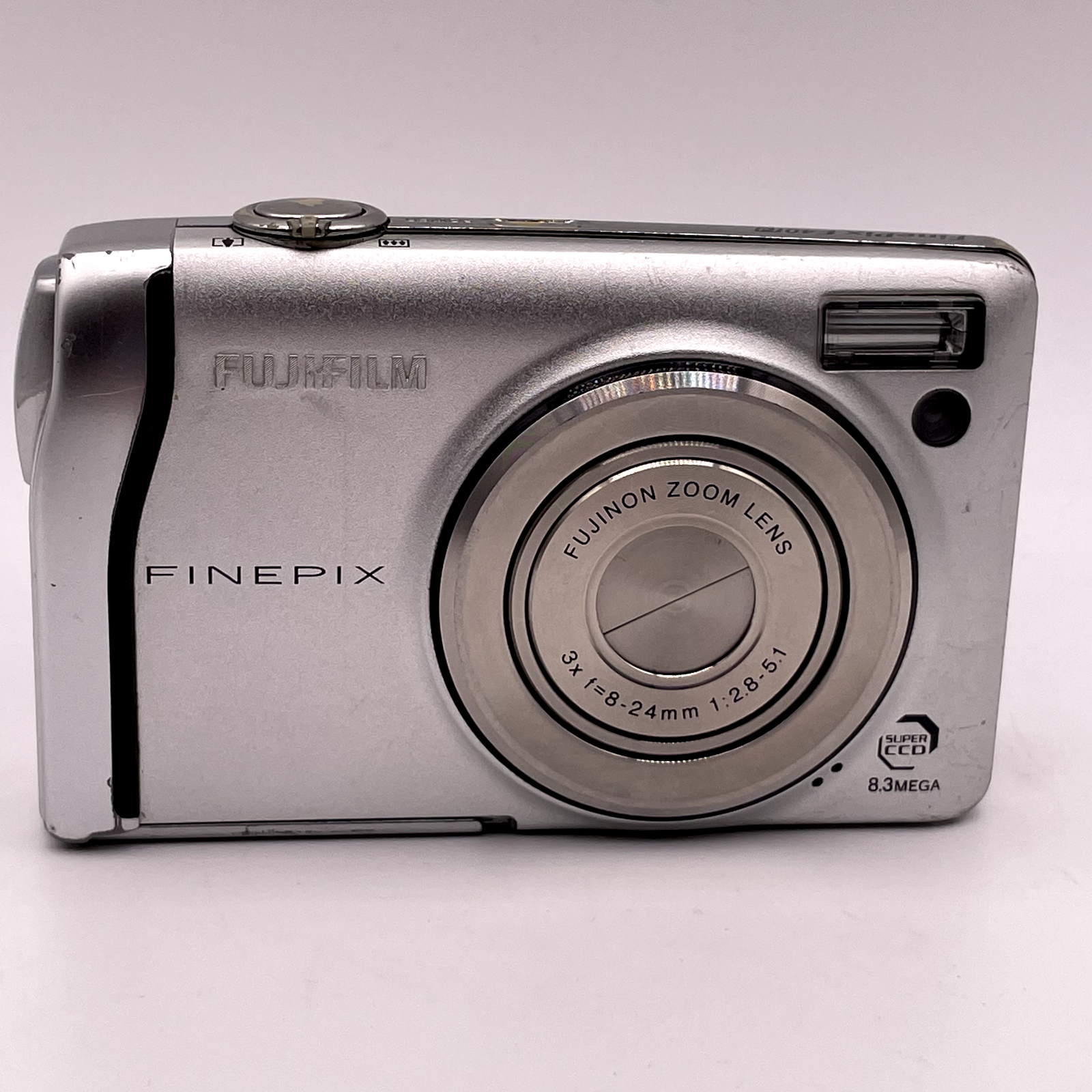 Fujifilm FinePix F40FD 8.3MP Digital Camera – Silver - Working