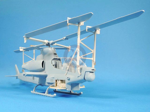 Legend 1/35 AH-1Z Viper Helicopter Blade Fold Rack Set (for