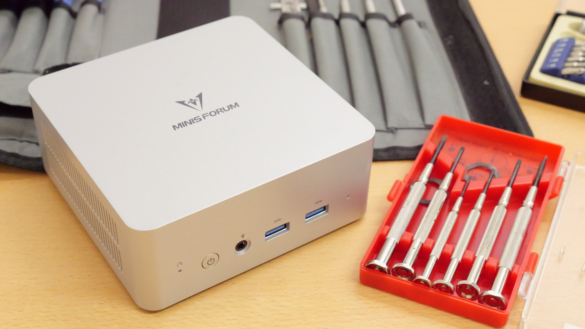 容積わずか0.9リットルのミニPC「Minisforum Venus Series UN1245」を