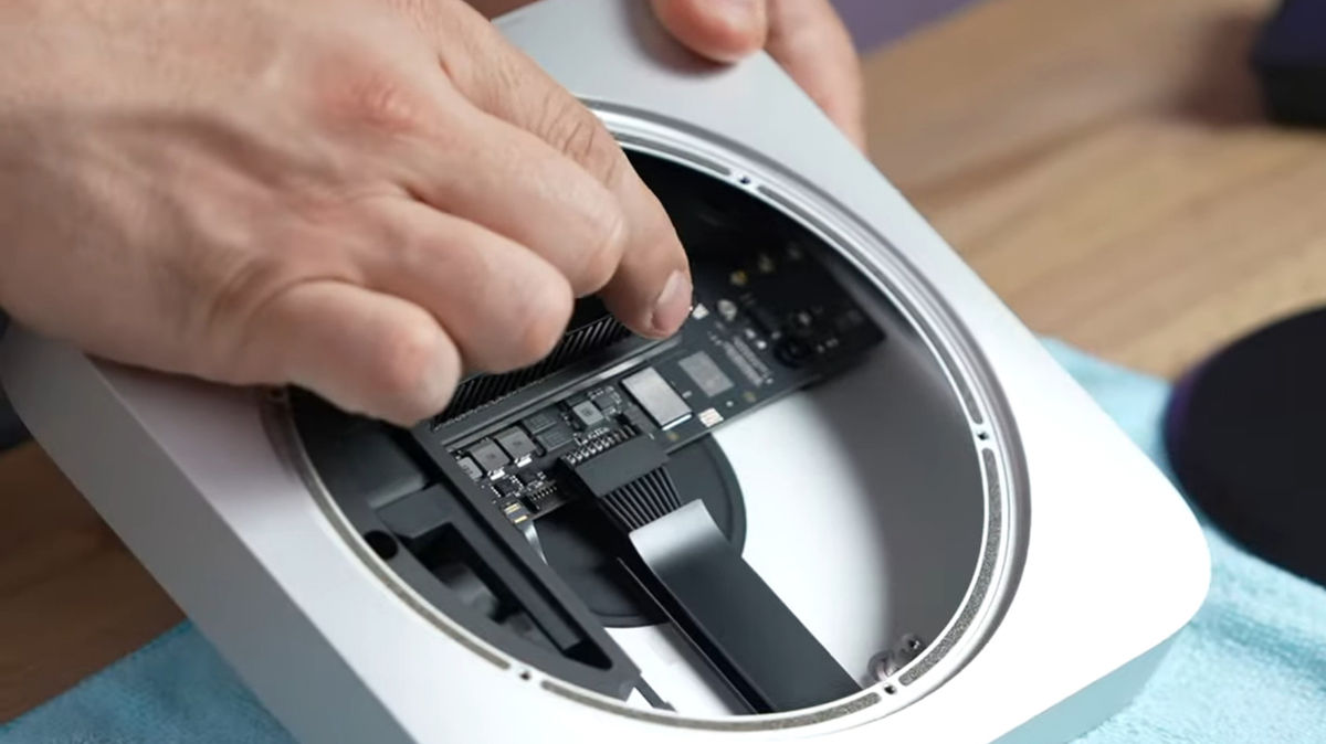 Macデスクトップ Apple Mac mini (M2) RAM 8GB / SSD 256GB Mac