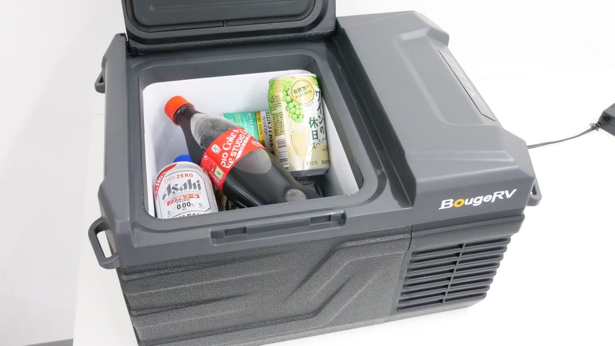 飲食物がたっぷり入る上に車載電源対応でアウトドアレジャーにピッタリ