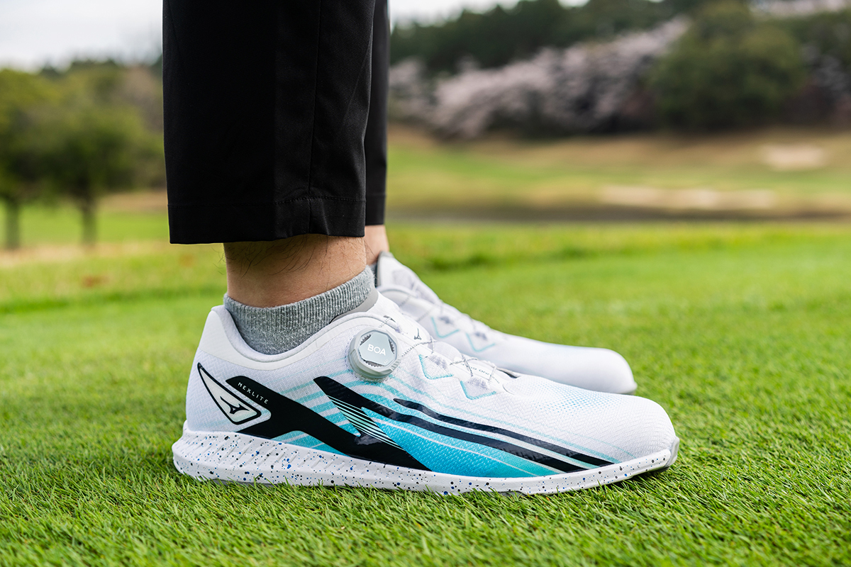 ミズノ「ネクスライトゼロ ボア」を試し履き 体感せよ! 重さ
