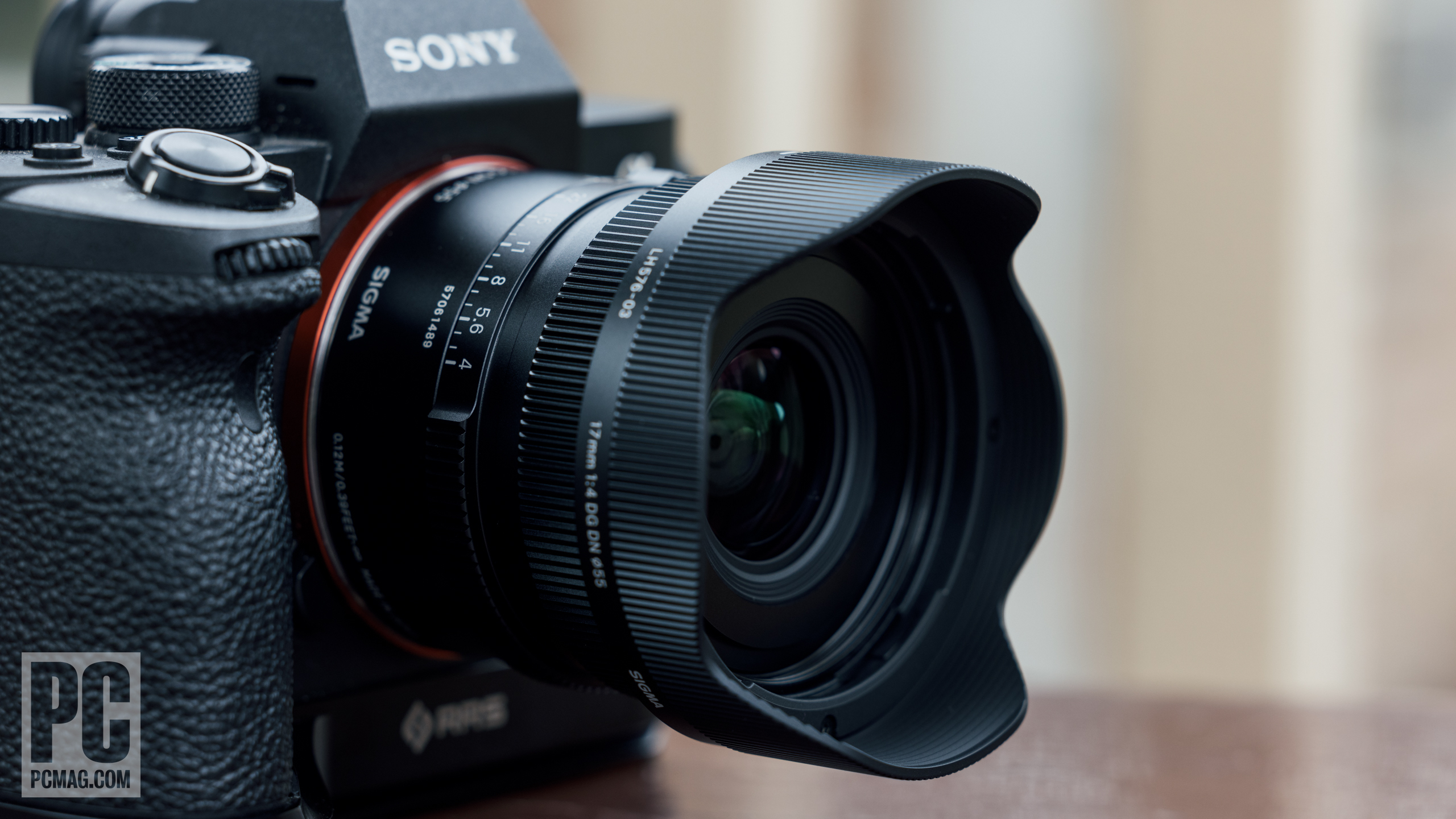 Sigma 17mm F4 DG DN Contemporary Review | PCMag