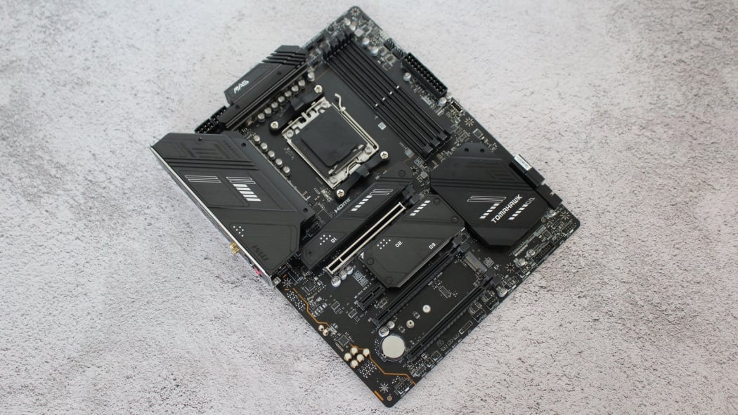 MSI MAG X670E Tomahawk Review | PCMag