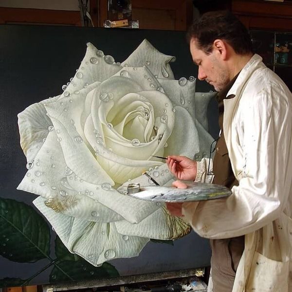 高精細！水滴をまとう写実的で美しいバラの花の油絵 : ラビトーク！